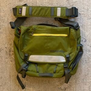Patagonia Half Mass Messenger Bag - Green